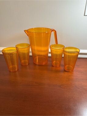 Vintage Orange Plastic acrylic Pitcher and 4-Tumbler Beverage Set made in Italy
